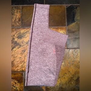 Women's Gymshark Winter Berry Flex High Waisted Leggings‎ (M)